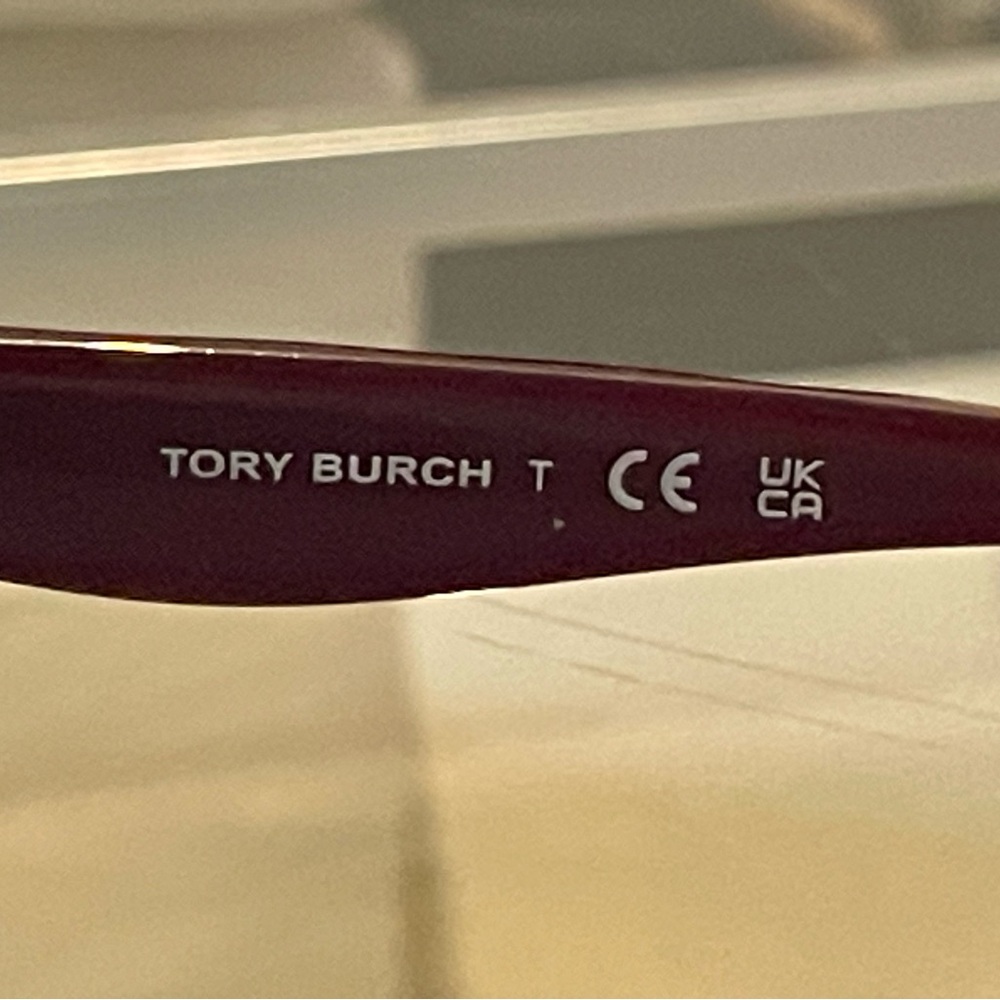 Tory Burch Oversized Glasses - Picture 5 of 6